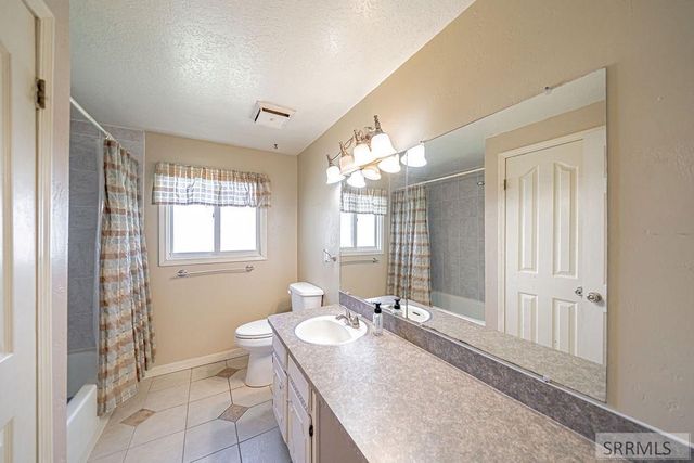 1116 E 1200 N, Shelley, ID 83274