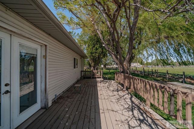 1116 E 1200 N, Shelley, ID 83274