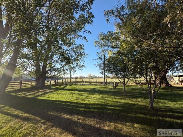 1116 E 1200 N, Shelley, ID 83274