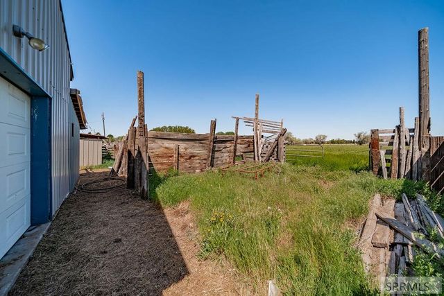 1116 E 1200 N, Shelley, ID 83274