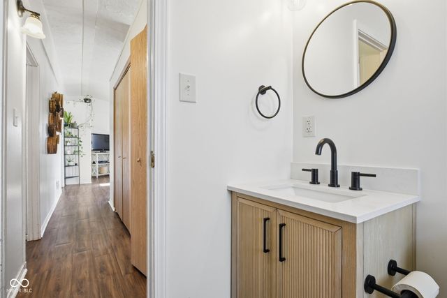 330 N 19th Avenue, Beech Grove, IN 46107