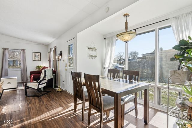 330 N 19th Avenue, Beech Grove, IN 46107