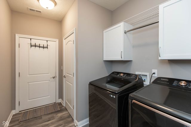 253 Darrough Drive, Greenwood, IN 46143