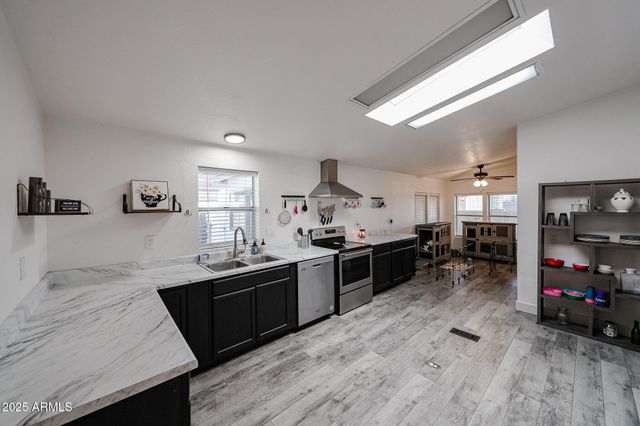 11275 N 99TH Avenue 131, Peoria, AZ 85345