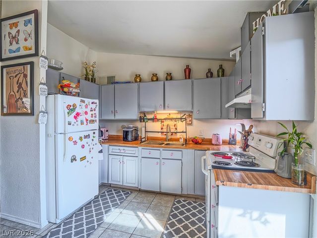 372 Linn Lane, Las Vegas, NV 89110