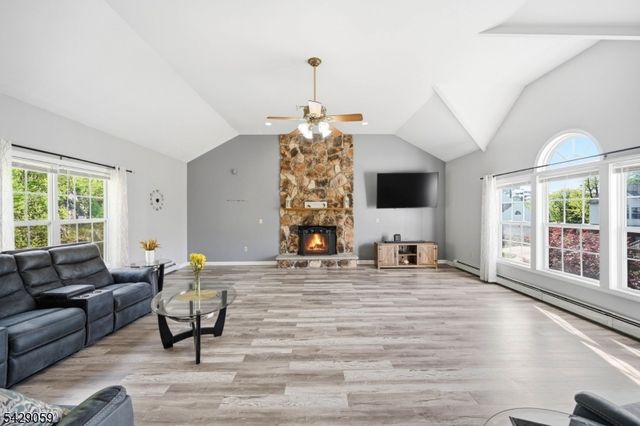 107 Continental Rd, West Milford Twp., NJ 07480