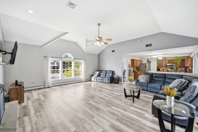 107 Continental Rd, West Milford Twp., NJ 07480
