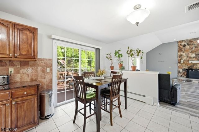 107 Continental Rd, West Milford Twp., NJ 07480