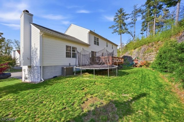 107 Continental Rd, West Milford Twp., NJ 07480