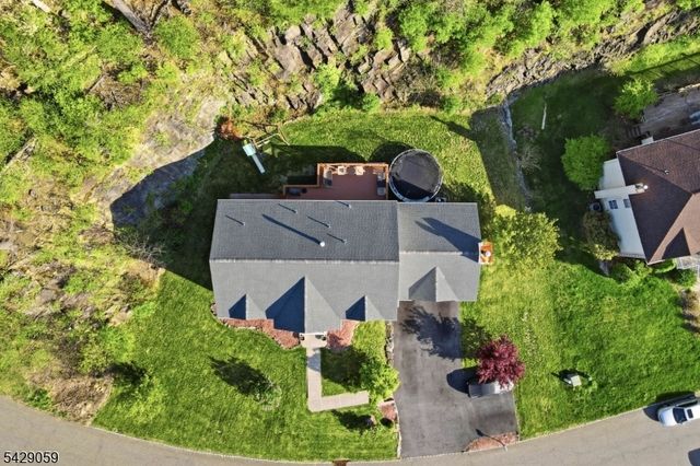 107 Continental Rd, West Milford Twp., NJ 07480