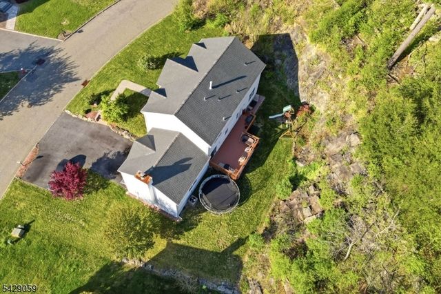107 Continental Rd, West Milford Twp., NJ 07480