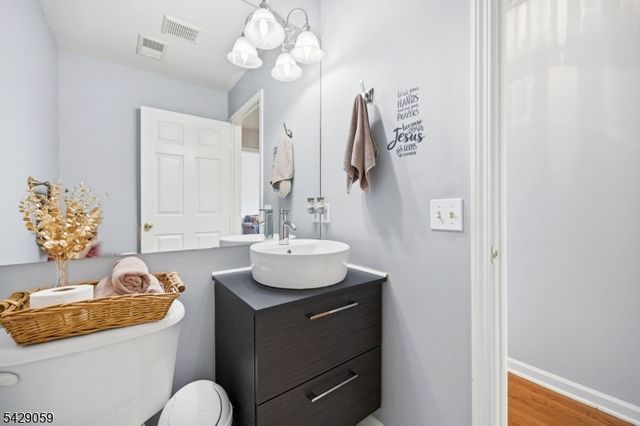 107 Continental Rd, West Milford Twp., NJ 07480