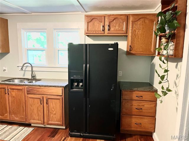 2206 Locust Avenue, Alton, IL 62002