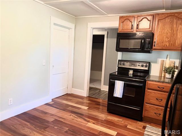 2206 Locust Avenue, Alton, IL 62002