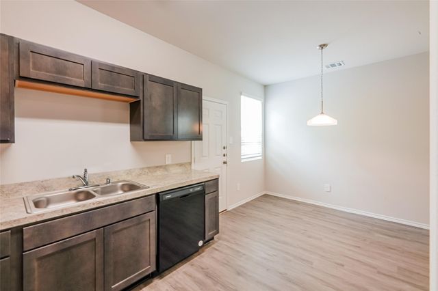 21526 Kimro Lane, Houston, TX 77073