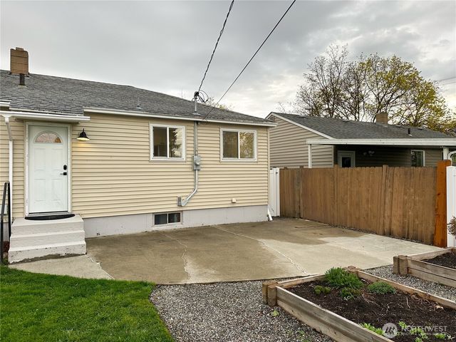 611 E Joseph Avenue, Spokane, WA 99208