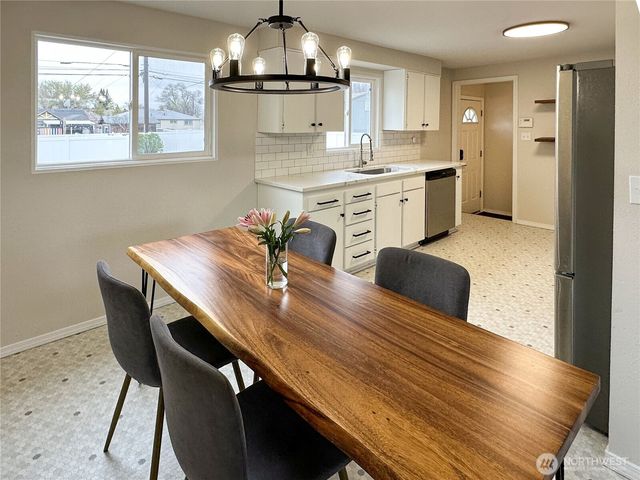 611 E Joseph Avenue, Spokane, WA 99208