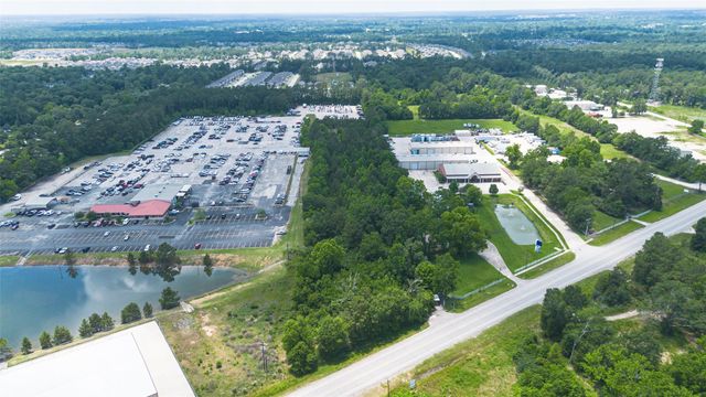 1370 Fm 3083 Road, Conroe, TX 77301