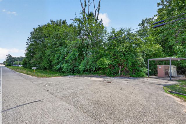1370 Fm 3083 Road, Conroe, TX 77301