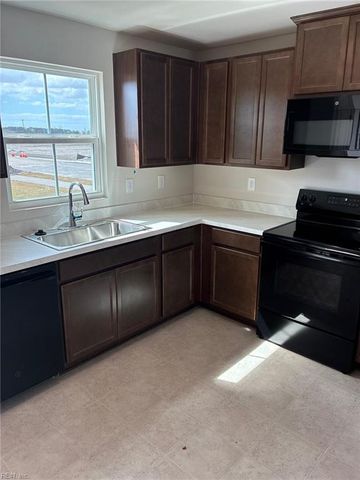 3907 Duncan ST, Elizabeth City, NC 27909