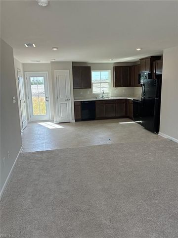 3907 Duncan ST, Elizabeth City, NC 27909