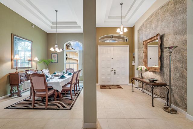 9433 Lantern Bay Circle, West Palm Beach, FL 33411