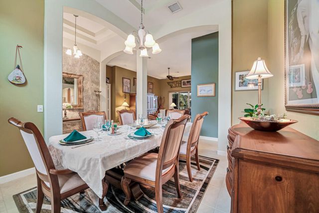 9433 Lantern Bay Circle, West Palm Beach, FL 33411