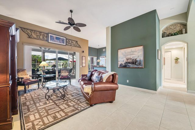 9433 Lantern Bay Circle, West Palm Beach, FL 33411