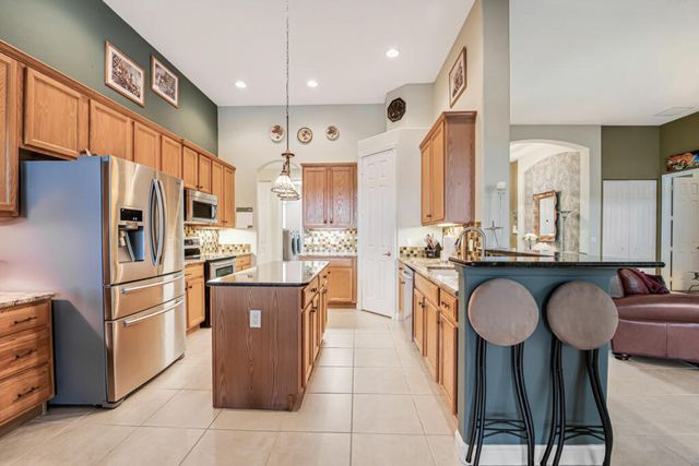 9433 Lantern Bay Circle, West Palm Beach, FL 33411