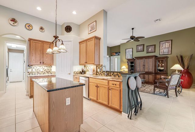 9433 Lantern Bay Circle, West Palm Beach, FL 33411