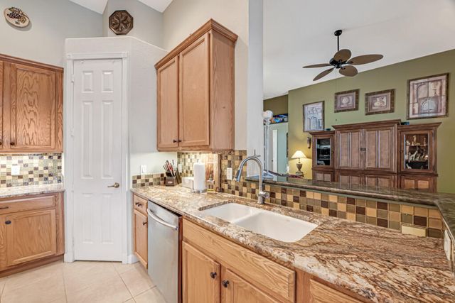 9433 Lantern Bay Circle, West Palm Beach, FL 33411