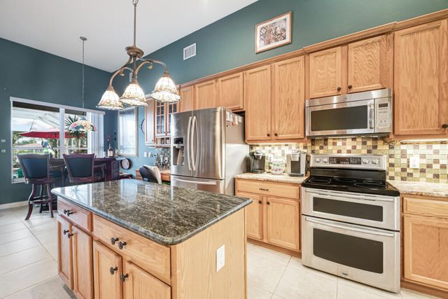 9433 Lantern Bay Circle, West Palm Beach, FL 33411