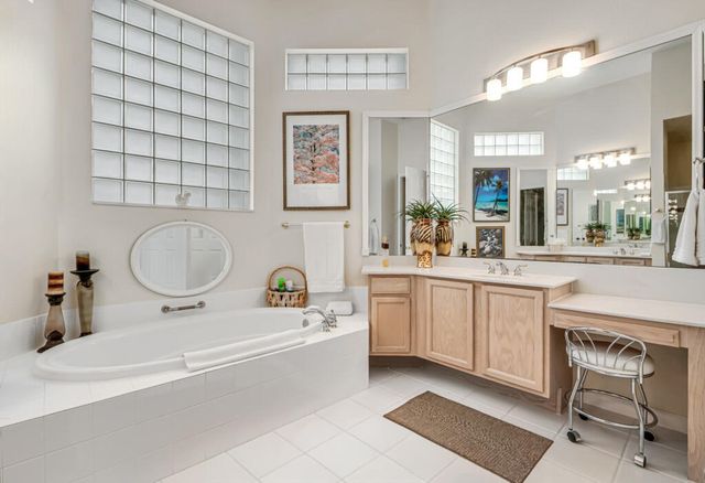 9433 Lantern Bay Circle, West Palm Beach, FL 33411