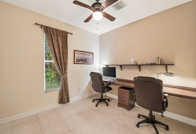 9433 Lantern Bay Circle, West Palm Beach, FL 33411