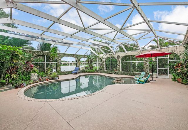 9433 Lantern Bay Circle, West Palm Beach, FL 33411