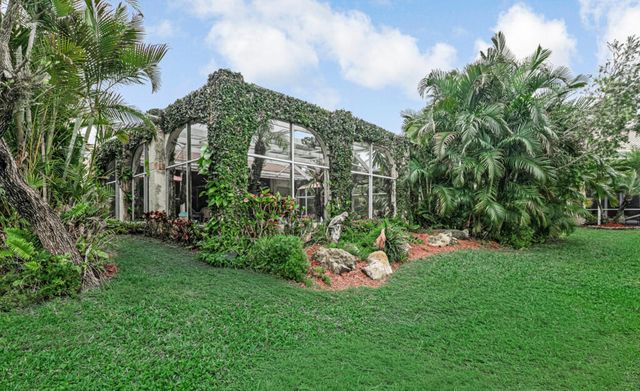 9433 Lantern Bay Circle, West Palm Beach, FL 33411