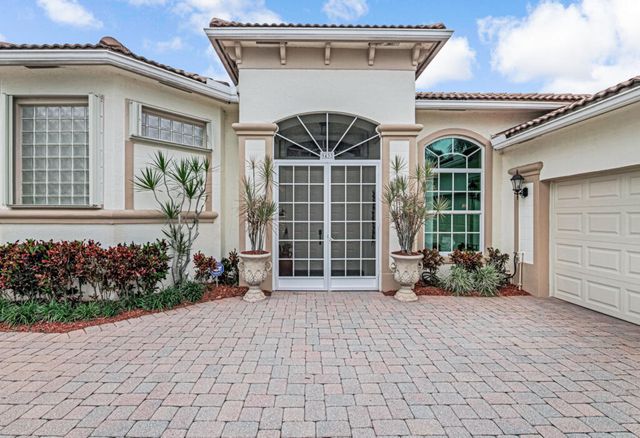 9433 Lantern Bay Circle, West Palm Beach, FL 33411
