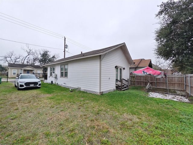 1217 Campbell Street, Houston, TX 77009