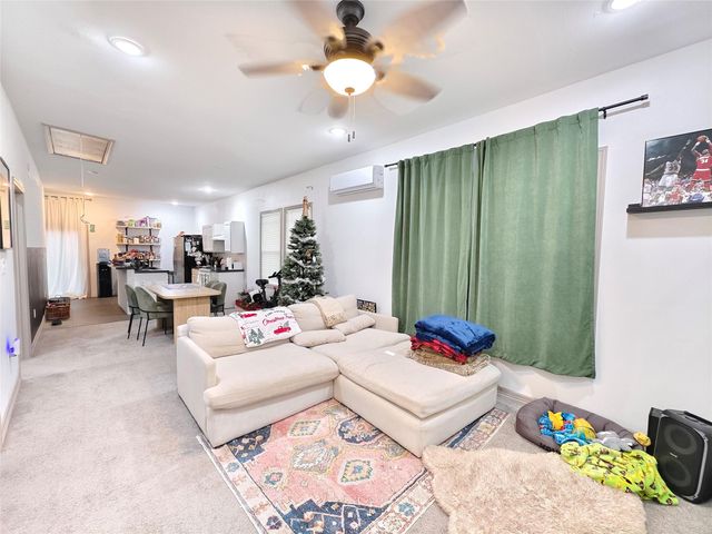 1217 Campbell Street, Houston, TX 77009