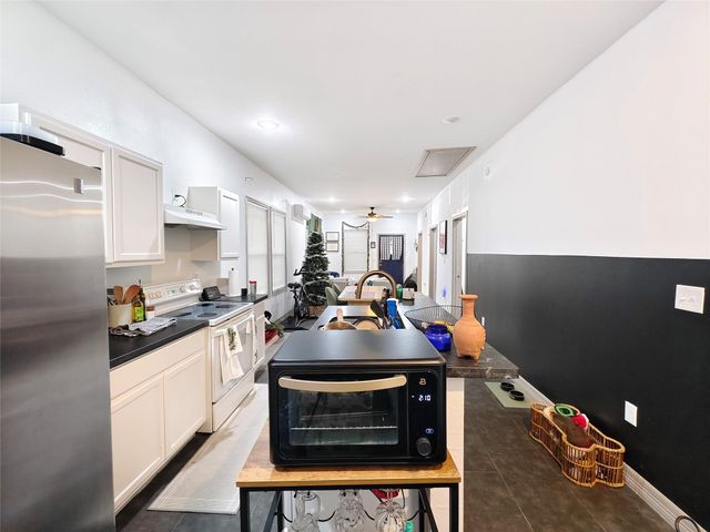 1217 Campbell Street, Houston, TX 77009