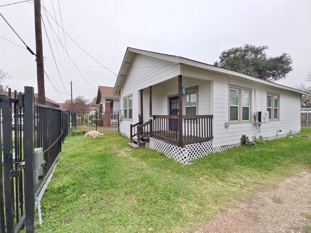 1217 Campbell Street, Houston, TX 77009