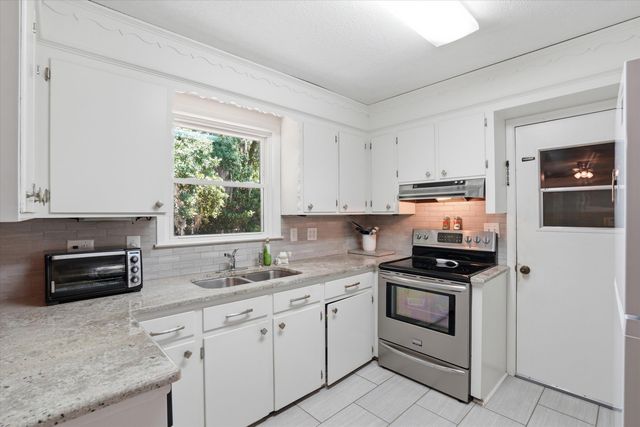5312 Chantilly Lane, North Charleston, SC 29418