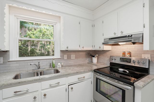 5312 Chantilly Lane, North Charleston, SC 29418