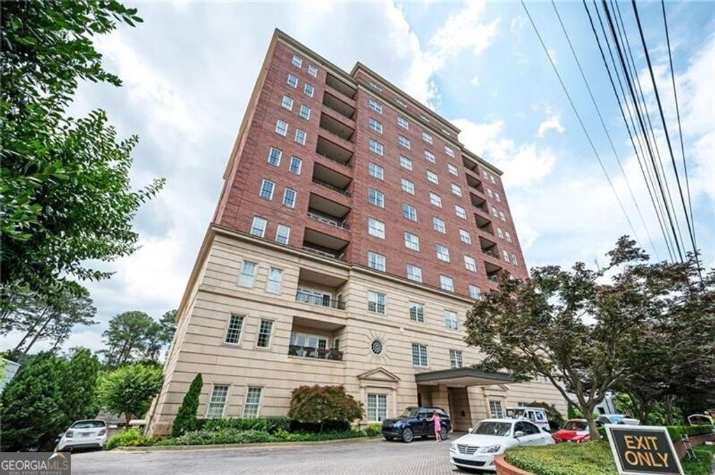 3657 Peachtree Road NE 4B, Atlanta, GA 30319