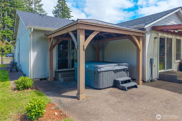 10309 School Land Road SW, Rochester, WA 98579