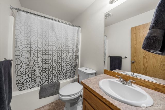 10309 School Land Road SW, Rochester, WA 98579
