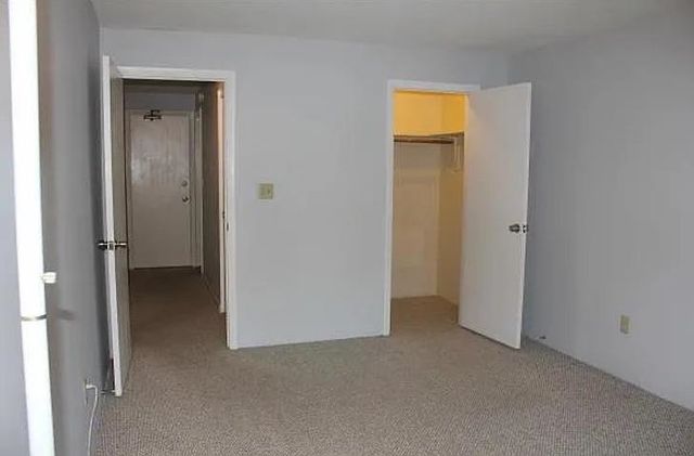 136 Mammoth Rd Apt 26, Hooksett, NH 03106