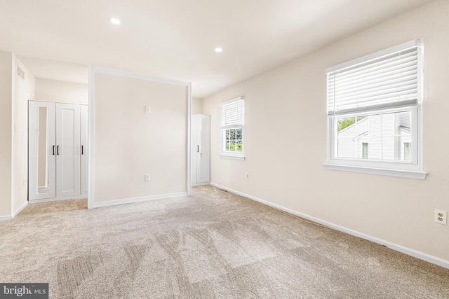 211 ORCHARD DR, North Wales, PA 19454
