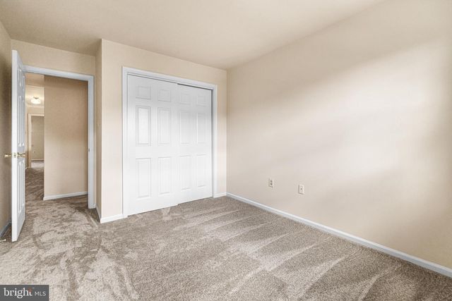 211 ORCHARD DR, North Wales, PA 19454