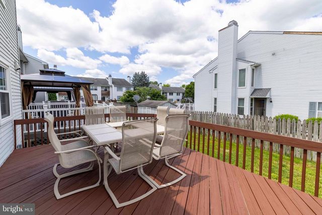 211 ORCHARD DR, North Wales, PA 19454